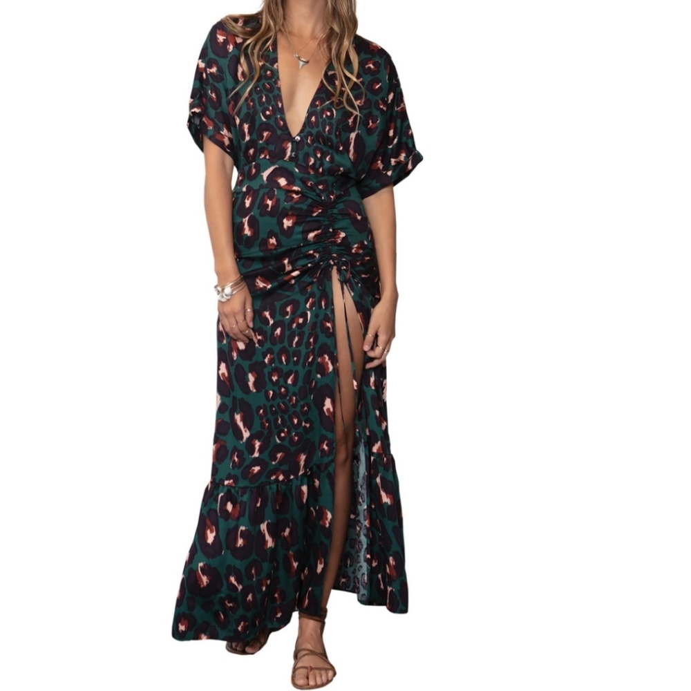 Stillwater Chic Plunge Neck Green Cheetah Print Maxi Dress - Size Medium